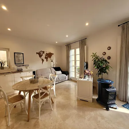 Holiday home Living In A Museum