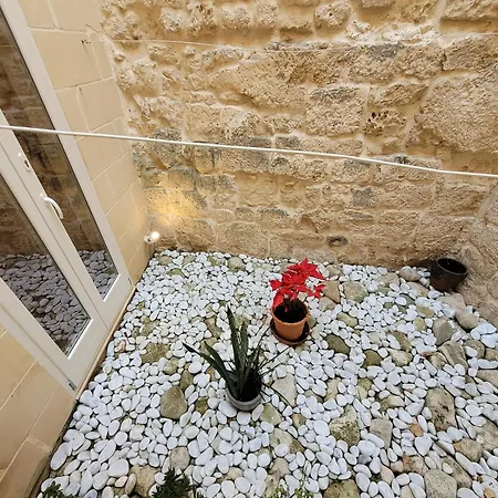 Living In A Museum Holiday home *